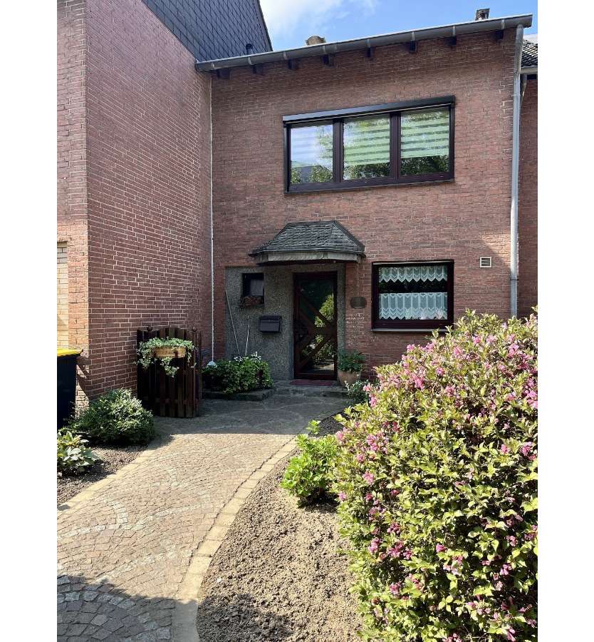 Haus zum Kaufen in Duisburg 329.000 € 127.85 m²