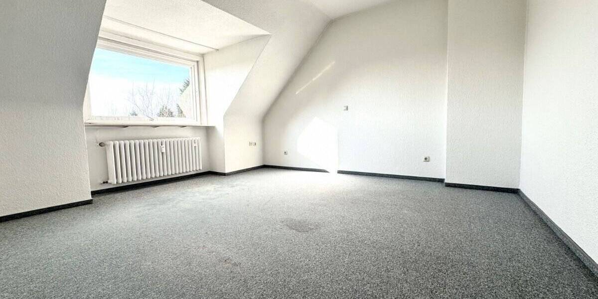 Charmante 5,5 Zimmerwohnung - Dachgeschosswohnung mit Loggia 5 zimmer