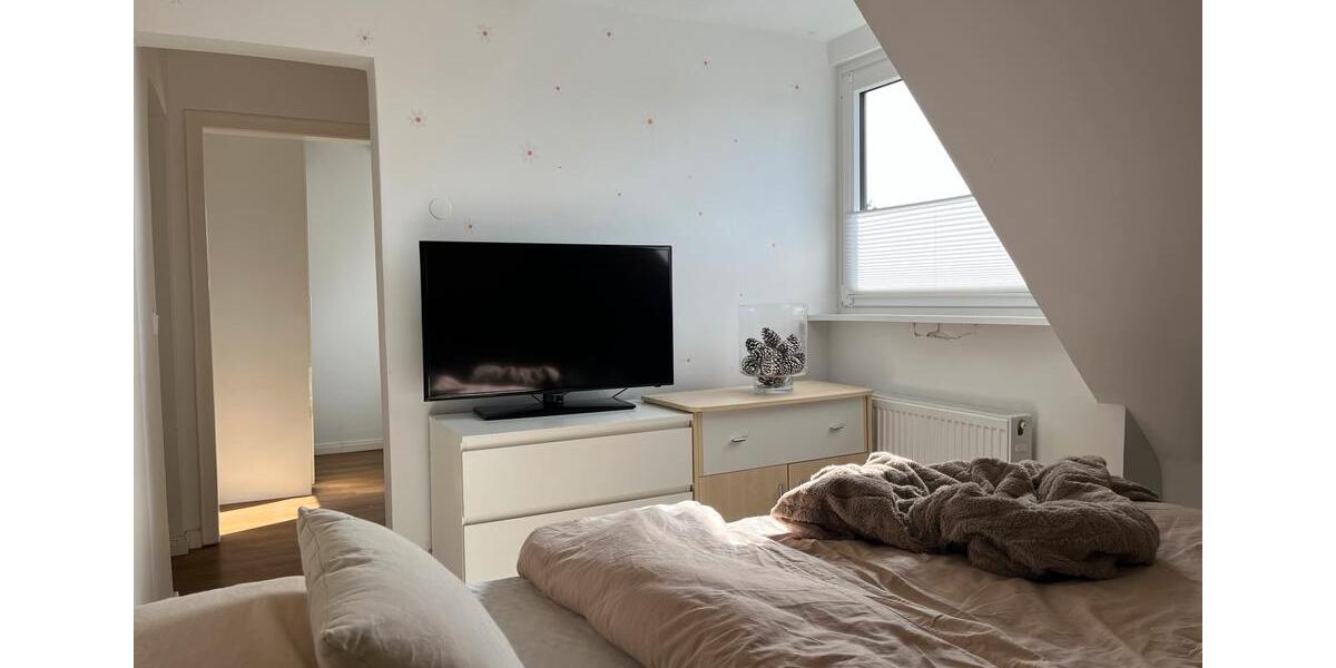 Dachgeschoßwohnung Essen Stadtbezirk IV - 4 Zimmer, 79 m&sup2;, 255.000&euro; | Angebot:27624224