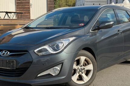 Hyundai i40 288.745 km 2.500 &euro; Gelsenkirchen 45884