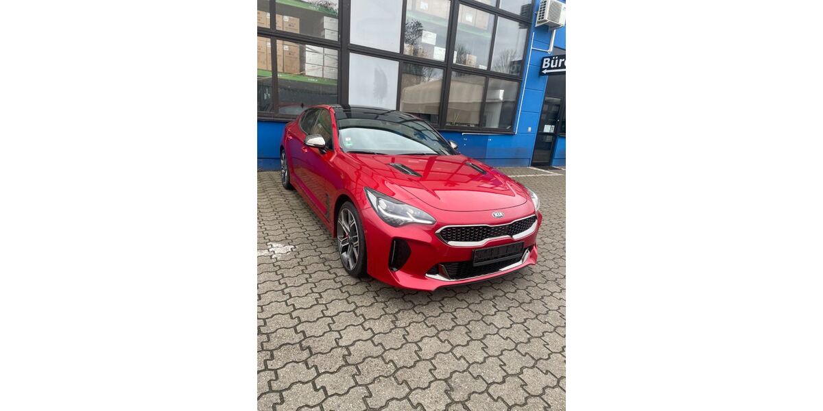 Kia Stinger 49.800 km 28.000 € Mülheim an der Ruhr 45479