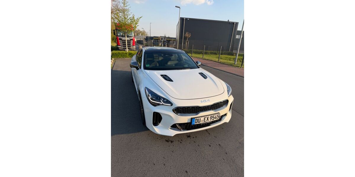 Kia Stinger 41.800 km 44.200 &euro; Duisburg 47139