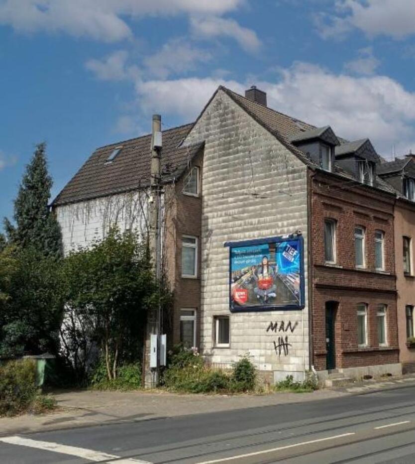 Attraktives MFH mit freier EG-Whg und Garten