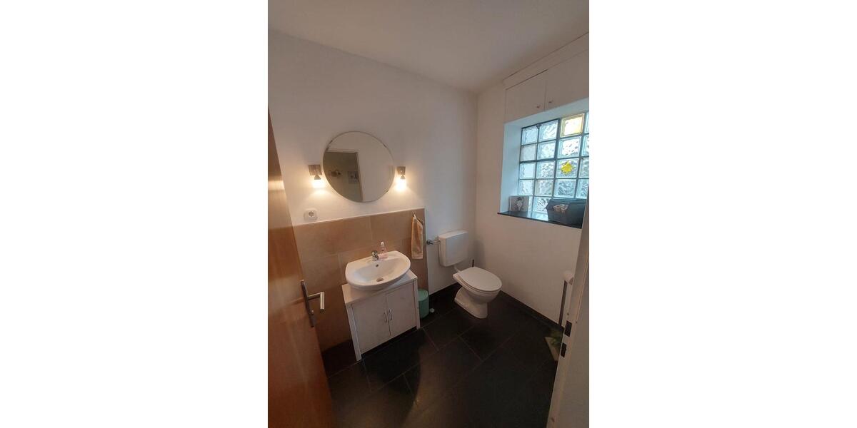 Reihenhaus Hünxe - 6.5 Zimmer, 250 m&sup2;, 2.450&euro; | Angebot:25129233