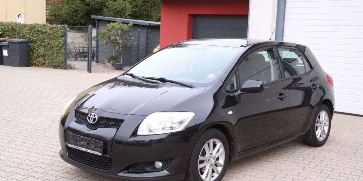 Toyota Auris 182.200 km 4.700 € Velbert 42549