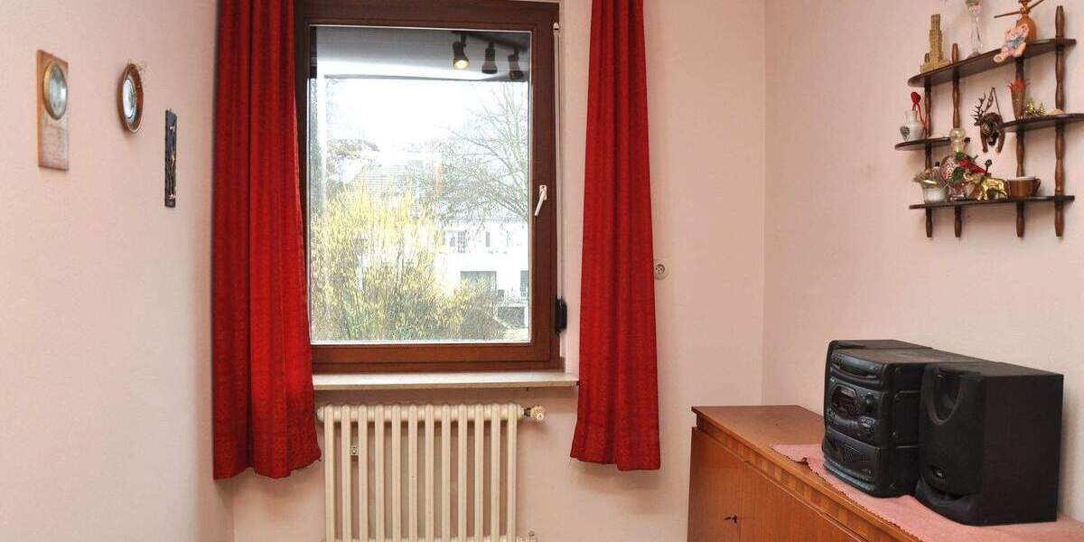 Reihenendhaus Duisburg Hochemmerich - 5 Zimmer, 87 m&sup2;, 198.000&euro; | Angebot:25744080