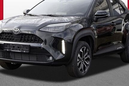 Toyota Yaris Cross 2.110 km 26.849 € Essen 45141