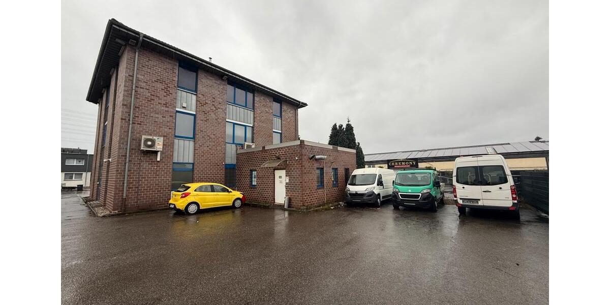 Attraktive Gewerbefläche ca. 140 m² im Obergeschoss zu vermieten zimmer