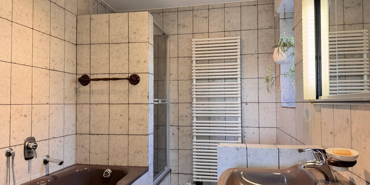 Doppelhaushälfte Velbert Bonsfeld - 8 Zimmer, 152 m&sup2;, 529.000&euro; | Angebot:26176926