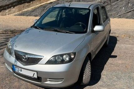 Mazda 2 100.800 km 2.200 &euro; Dinslaken 46537
