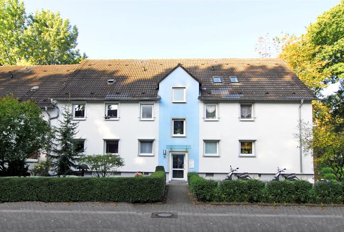 Großzügige 3,5 Zimmer Wohnung mit neuem Duschbad in ruhiger Lage 5 zimmer