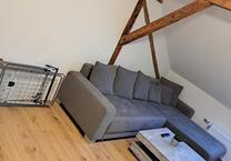 Schöne 2,5 Zimmer Dachgeschoss Wohnung