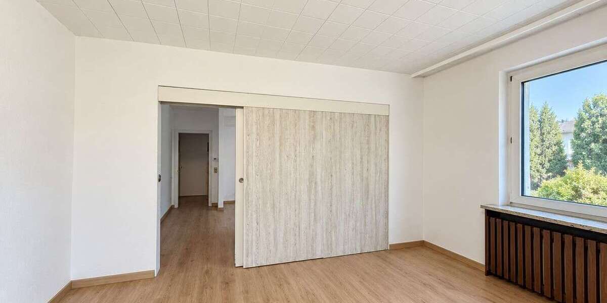 Etagenwohnung Bochum Günnigfeld - 4 Zimmer, 96 m&sup2;, 125.000&euro; | Angebot:27647643