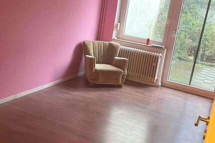 Wohnung zum Mieten in Krefeld 400 € 55.61 m²