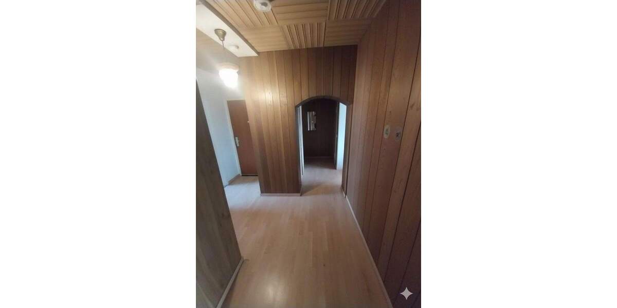 Heidestr. 5 1.OG rechts Whg4 4 zimmer