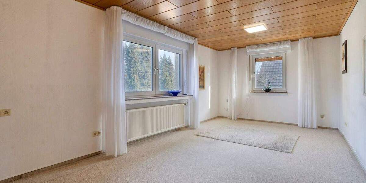 Mehrfamilienhaus, Wohnhaus Oberhausen Buschhausen - 7 Zimmer, 217 m&sup2;, 330.000&euro; | Angebot:25601939