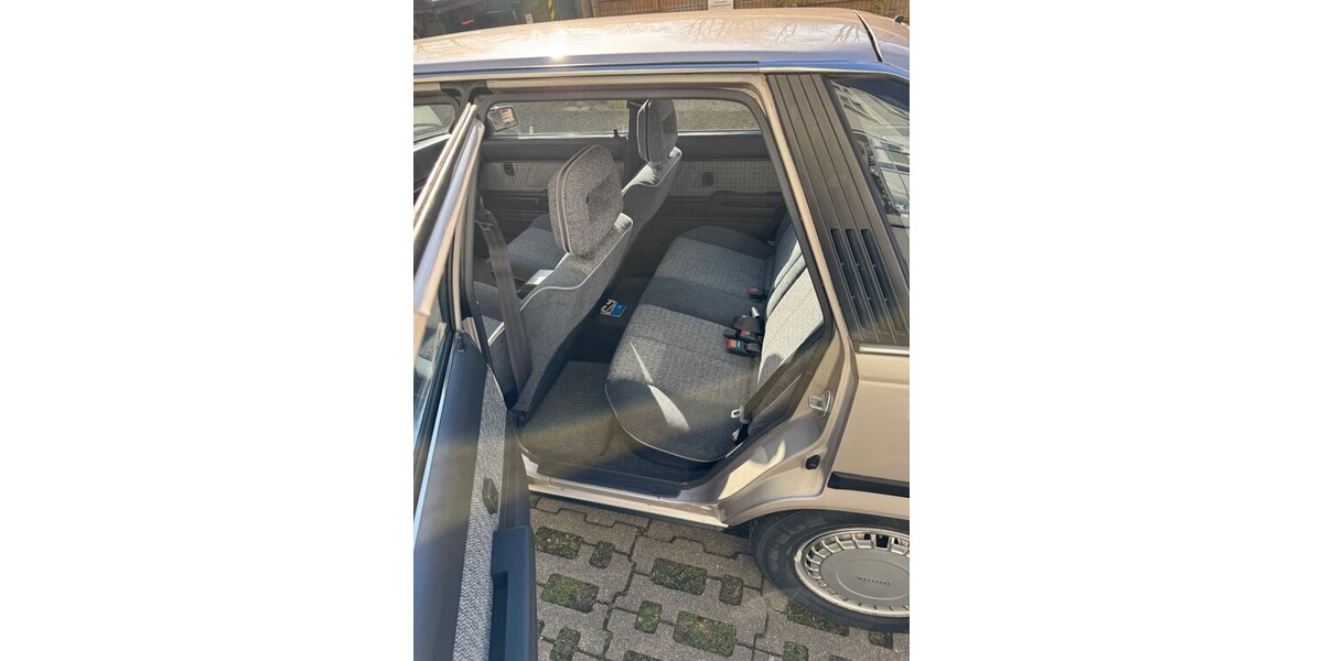 Toyota Carina II 31.698 km 5.500 € Bochum 44787