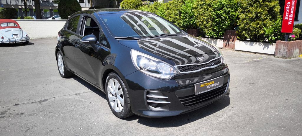 Kia Rio 120.000 km 7.990 &euro; Essen 45138