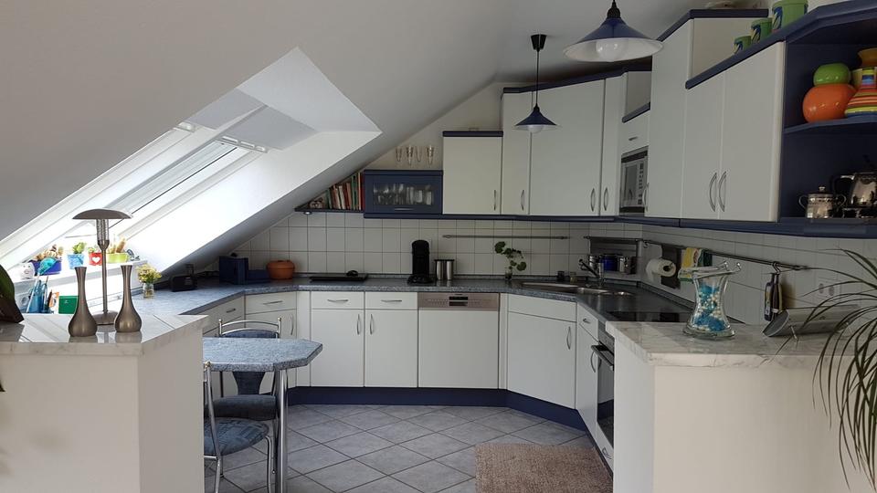 Dachgeschoßwohnung Recklinghausen Hillerheide - 2.5 Zimmer, 150 m&sup2;, 1.345&euro; | Angebot:25519517