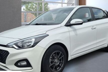 Hyundai i20 36.970 km 9.999 &euro; Hattingen 45525
