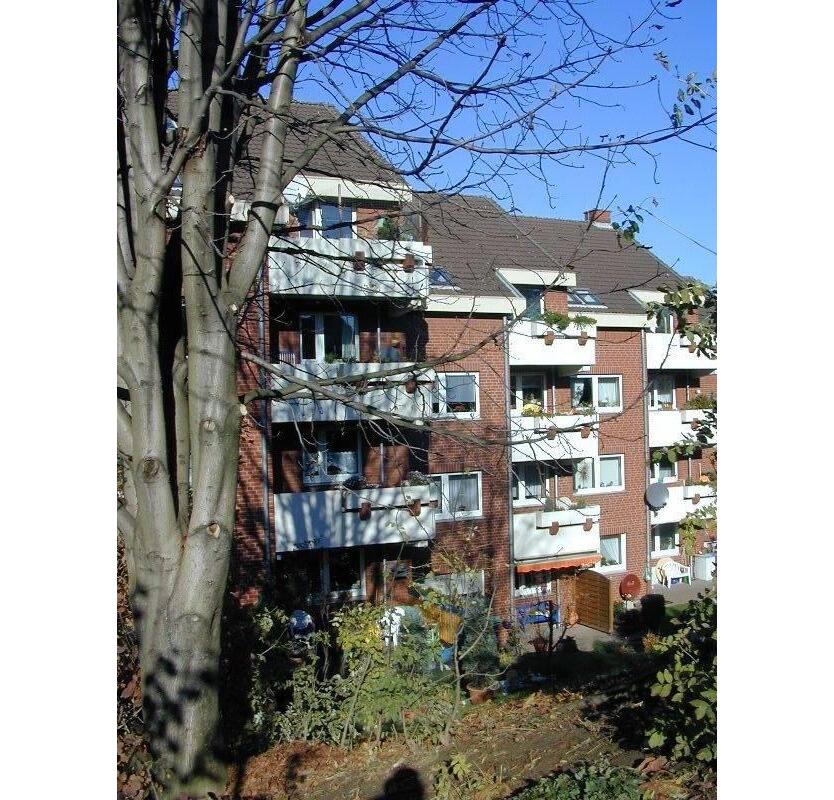 Bei VIVAWEST die Sonnenstrahlen auf dem eigenen Balkon genießen.