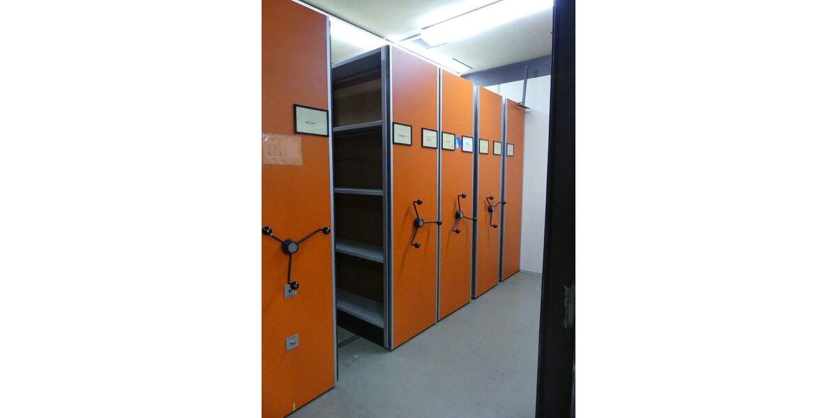 180qm Lager- Ausstellungsflächen mit ca.80qm Büro in Wesel Citynah zimmer