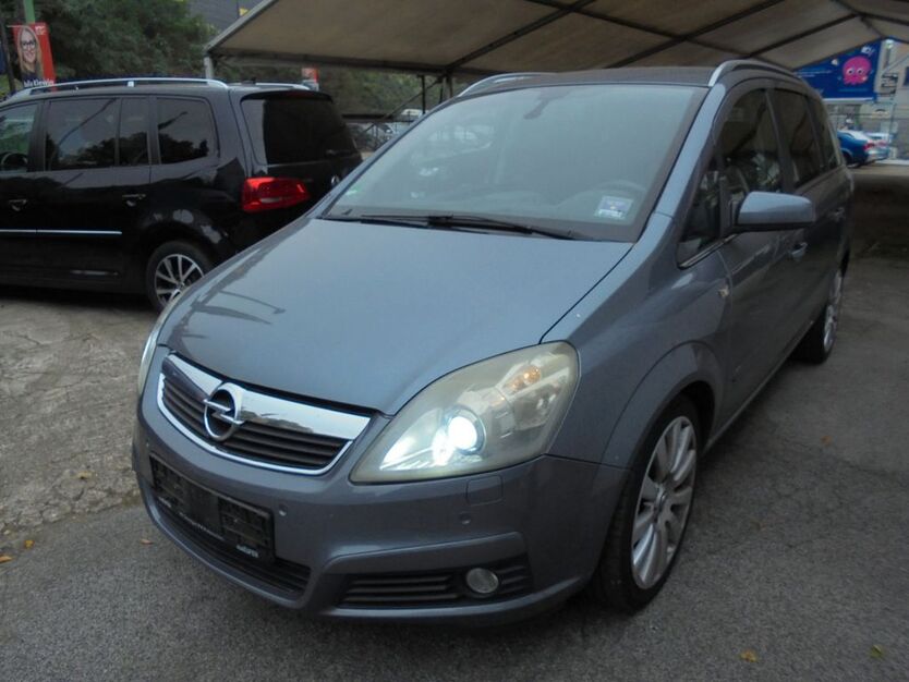 Opel Zafira 250.000 km 1.950 € Essen 45329