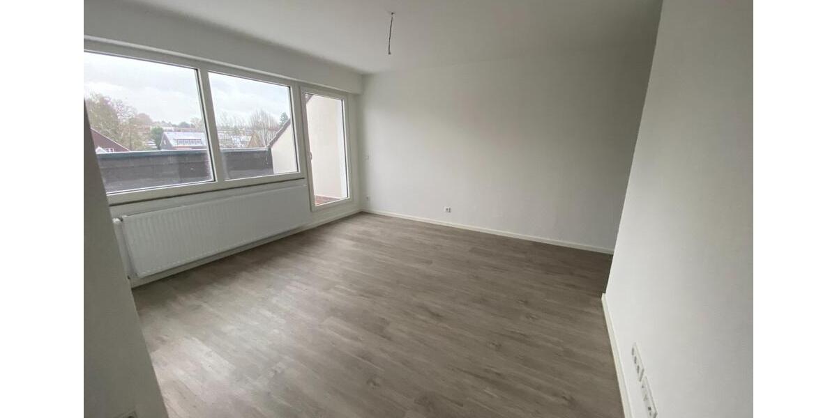 Kernsanierte 2-Zimmer Wohnung m. Loggia und neuem Badezimmer 2 zimmer