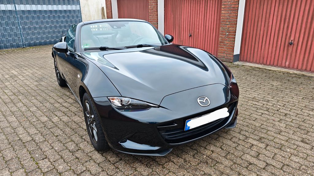 Mazda MX-5 114.000 km 15.200 &euro; Oberhausen 46149