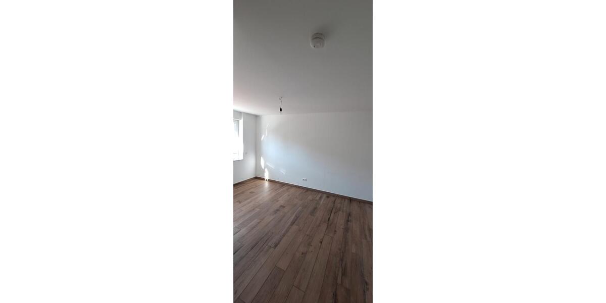 Etagenwohnung Bottrop Feldhausen - 3 Zimmer, 95 m&sup2;, 1.390&euro; | Angebot:26414601