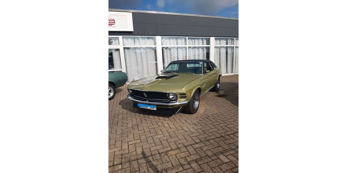 Ford Mustang 99.999 km 30.900 € Wesel 46485