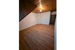 Dachgeschoßwohnung Dinslaken Hiesfeld - 2.5 Zimmer, 73 m&sup2;, 670&euro; | Angebot:25987330