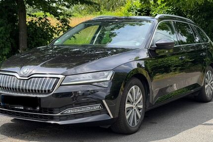 Skoda Superb 126.000 km 19.199 &euro; Oberhausen 46145