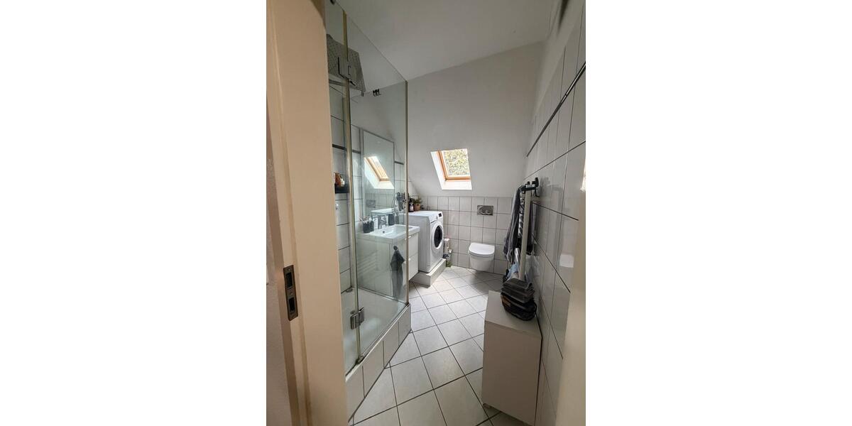 Dachgeschoßwohnung Essen Stadtbezirk IV - 2 Zimmer, 47 m&sup2;, 450&euro; | Angebot:26354171