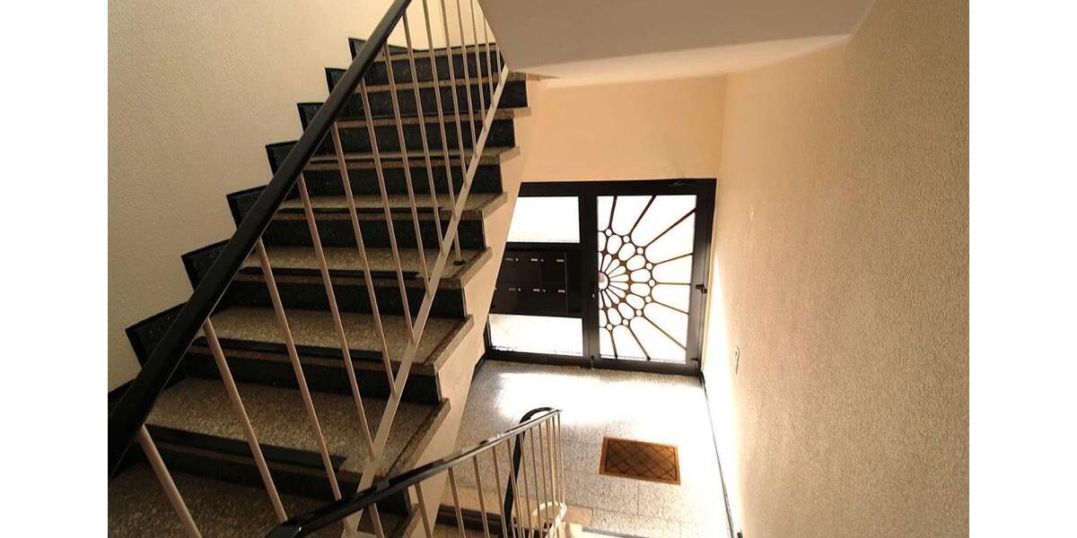 Dachgeschoßwohnung Essen Stadtbezirk IV - 2 Zimmer, 60 m&sup2;, 110.000&euro; | Angebot:26311669