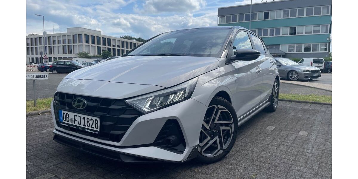 Hyundai i20 13.298 km 18.999 &euro; Mülheim 45472