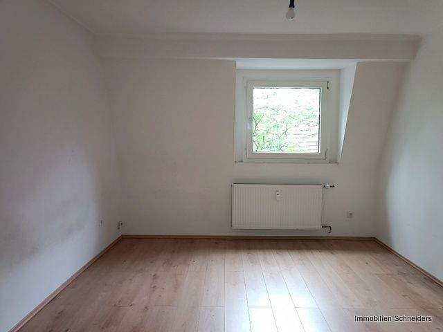 Etagenwohnung Duisburg Obermarxloh - 2 Zimmer, 50 m&sup2;, 400&euro; | Angebot:26306269