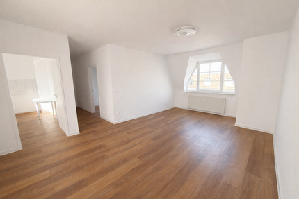Wohnung Duisburg Duisburg-Mitte - 4 Zimmer, 89 m&sup2;, 723&euro; | Angebot:27425090