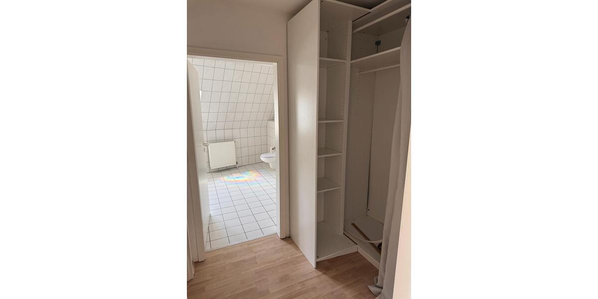 Dachgeschoßwohnung Recklinghausen Hillerheide - 3.5 Zimmer, 115 m&sup2;, 748&euro; | Angebot:26393884