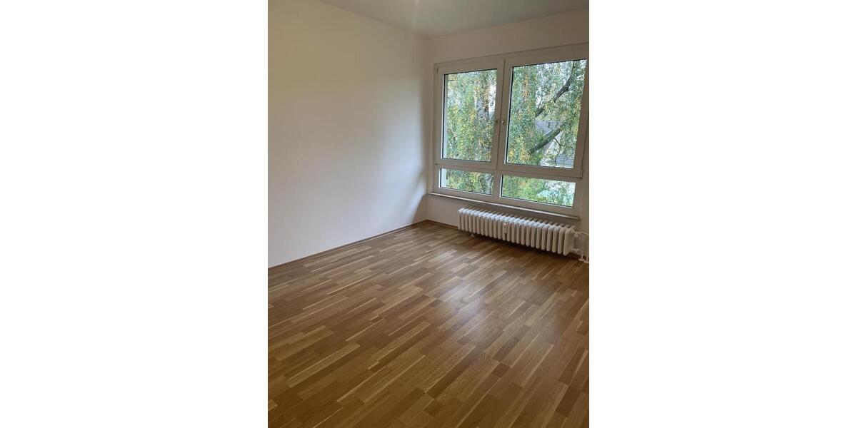***GERÄUMIGE 3-ZIMMER WOHNUNG MIT BALKON*** 3 zimmer