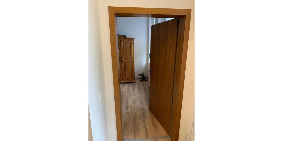 Etagenwohnung Duisburg Mittelmeiderich - 2.5 Zimmer, 50 m&sup2;, 79.000&euro; | Angebot:25106438