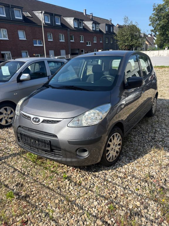 i10