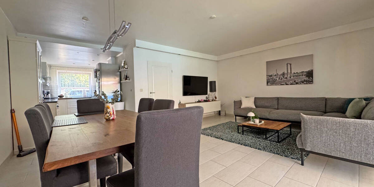 Charmantes Reihenmittelhaus mit ausgebautem Dachgeschoss in ruhiger Lage von Wesel-Fusternberg! 4 zimmer