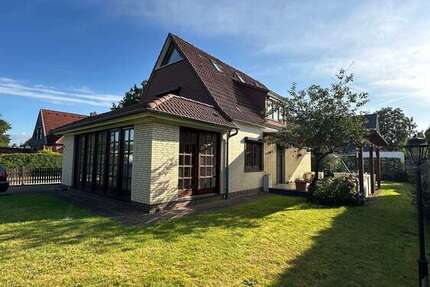 Haus zum Mieten in Holm 1.450 € 140 m²