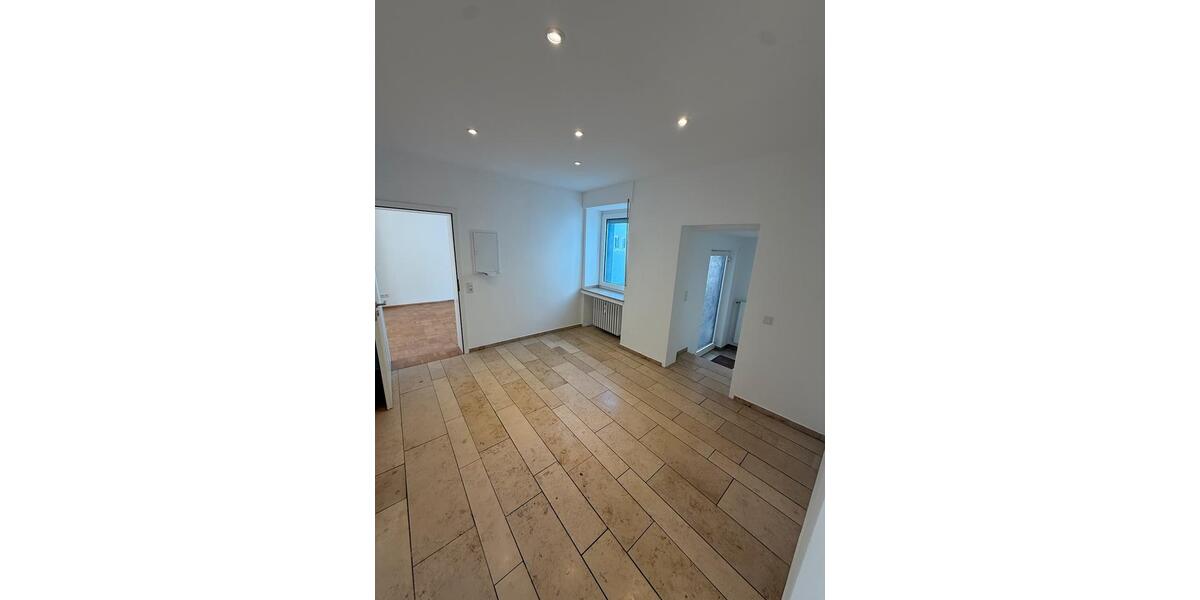 Erdgeschoßwohnung Bochum Wiemelhausen - 4 Zimmer, 125 m&sup2;, 1.680&euro; | Angebot:27596772