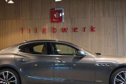 Maserati Ghibli 70.000 km 44.941 &euro; Duisburg 47228