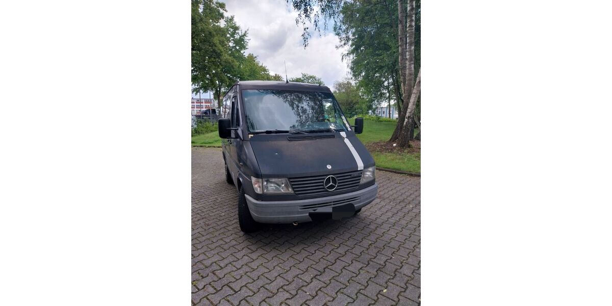 Mercedes-Benz Sprinter 270.000 km 3.799 &euro; Essen 45356