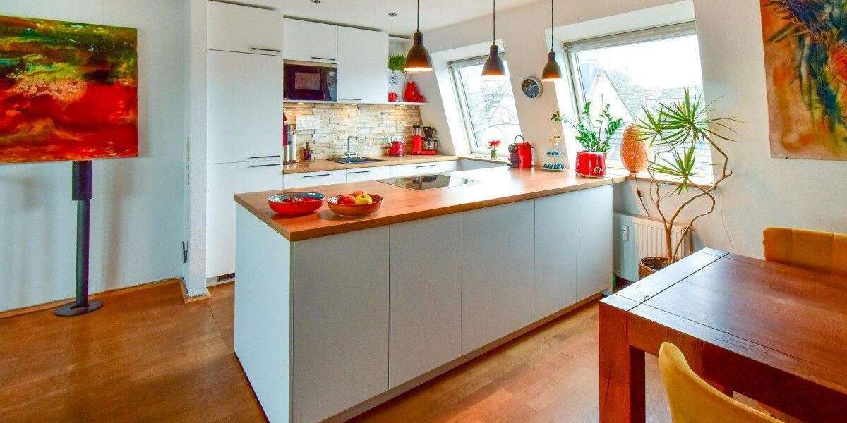 Schönheit im Mädchenviertel! Sehr charmante 5-R.-Altbauwohnung mit Dachterrasse in Rüttenscheid 5 zimmer