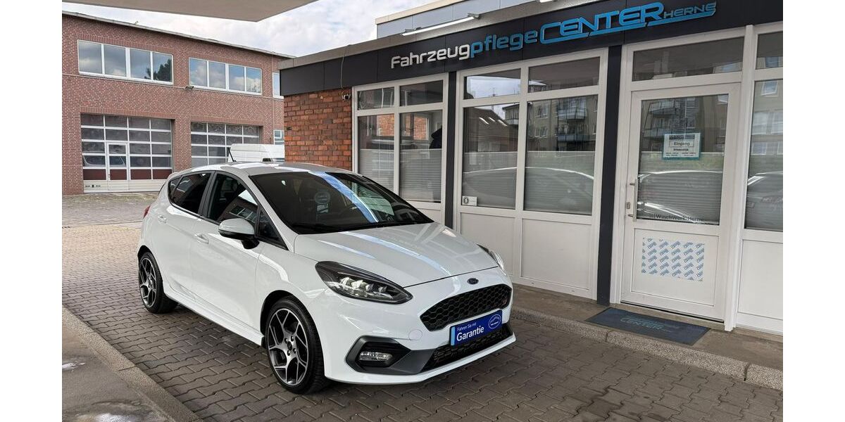 Ford Fiesta 48.085 km 17.799 &euro; Herne 44652