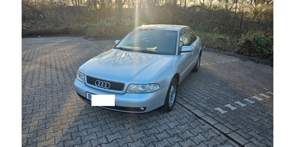 Audi A4 259.000 km 3.500 &euro; Oberhausen 46119